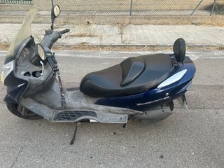 Suzuki Burgman 125 Scooter Negra/Azul