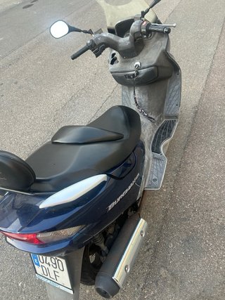 Suzuki Burgman 125 Scooter Negra/Azul