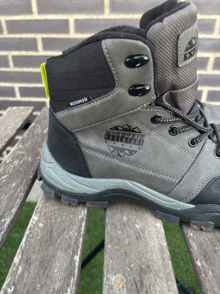 Botas de montaña
