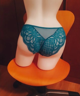 Braguita encaje talla M sin estrenar.