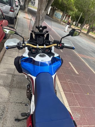 Honda Africa Twin Adventure sport muy cuidada!