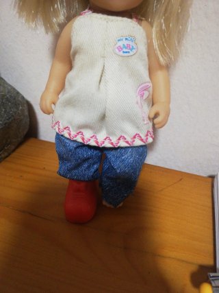 Mini muñeca Baby Born niña