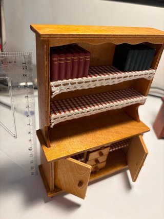 Mobili per casa delle bambole in legno vintage
