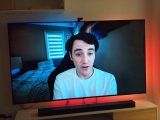LG OLED83C34LA TV + luces Goove