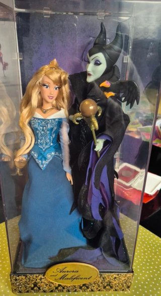 Muñecas Aurora y Maléfica Disney