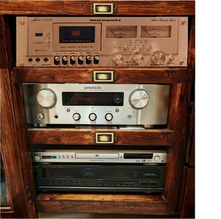Amplific. Marantz PM7000N + pletina Marantz 5025