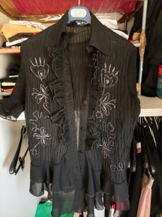 Camicia donna nera con ricami