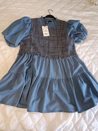 Vestido Zara vaquero con estampado de cuadros