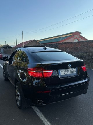 BMW X6 2011