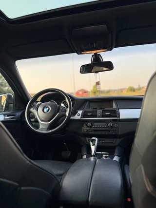 BMW X6 2011