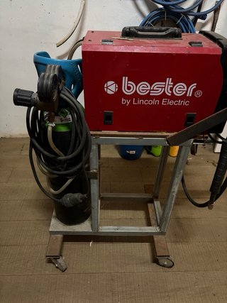 Máquina de soldar Hilo Bester Lincoln Electric