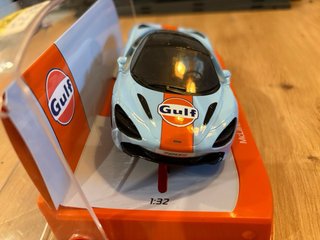 Coche McLaren 720S Gulf Scalextric Superslot