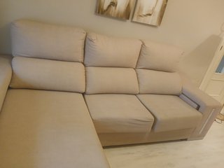 Sofá chaiselongue beige tela