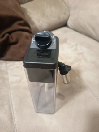 Jarra leche Delonghi