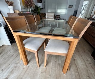 Mesa comedor cristal y 6 sillas madera