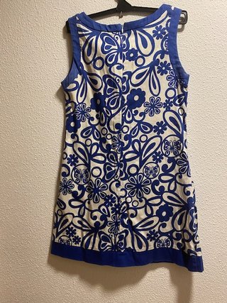 Vestido corto recto estampado floral azul