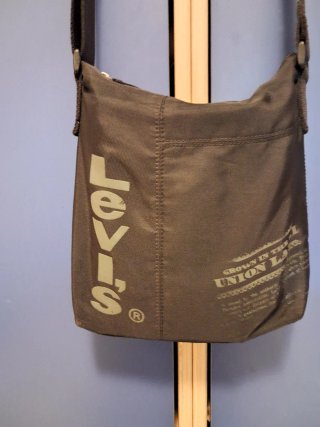 Borsello Levi's nero/rosso