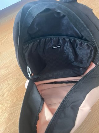 Mochila Vans Negra y Rosa