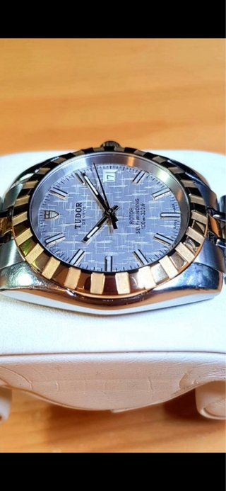 Tudor - Geneva Classic Date - "38mm"