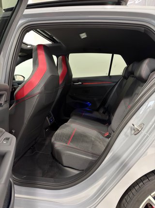 VOLKSWAGEN GOLF CLUBSPORT 300CV DSG7 2022