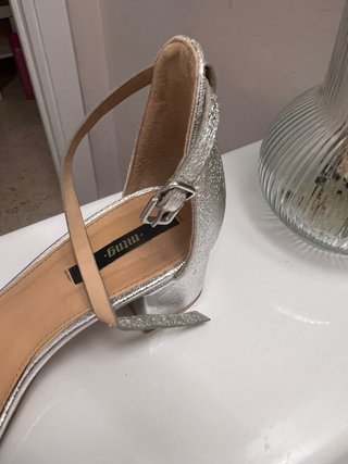 Sandalias Mustang Talla 37 Plata
