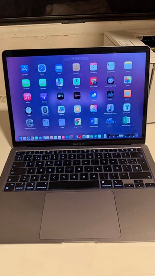 MacBook Air 2020 96% Batería