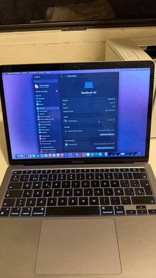 MacBook Air 2020 96% Batería