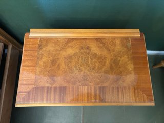 Mesita vintage madera 2 cajones