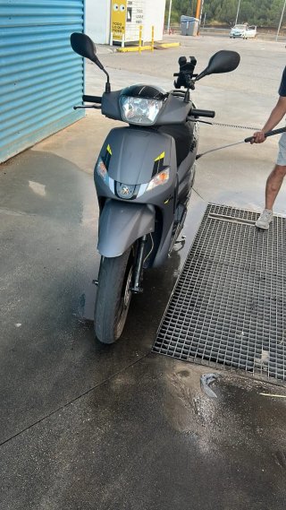 Peugeot Tweet gris