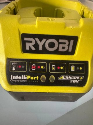 Pack Ryobi ONE+ 18V: Amoladora + Atornillador