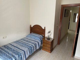 ¡OPORTUNIDAD!SE ALQUILA AMPLIO PISO 3 DORMITORIOS