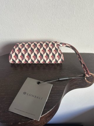 Llavero/Porta labios Lombali