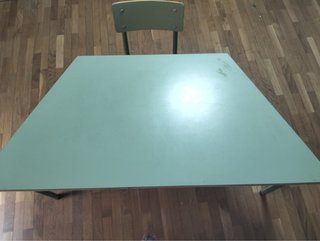 Mesa estudio infantil con silla