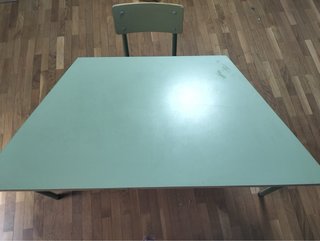 Mesa estudio infantil con silla