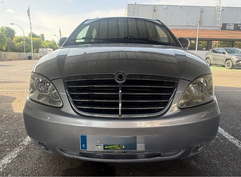 SsangYong Rodius 2011 - foto 1