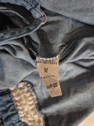 Mono corto vaquero con encaje