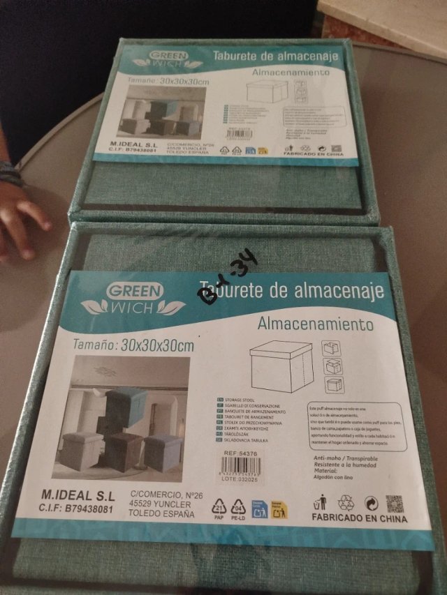 LOTE 2Puff / Caja Almacenaje