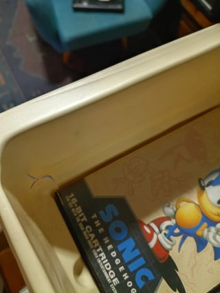 Console Sega Mega Drive originale con scatola e Sonic