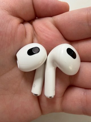 iPhone 12 Pro Nero + AirPods 3
