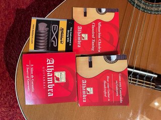 Guitarra Clásica Alhambra 2C + Funda