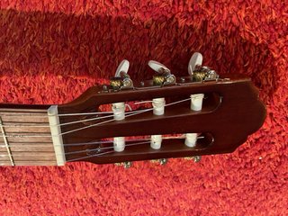 Guitarra Clásica Alhambra 2C + Funda