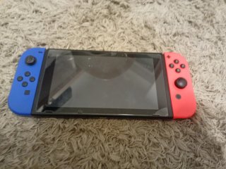 Nintendo Switch V.2 Azul/Rojo ( Precio negociable)
