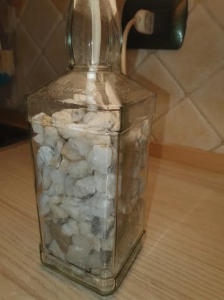 Lampada vintage con base una bottiglia
