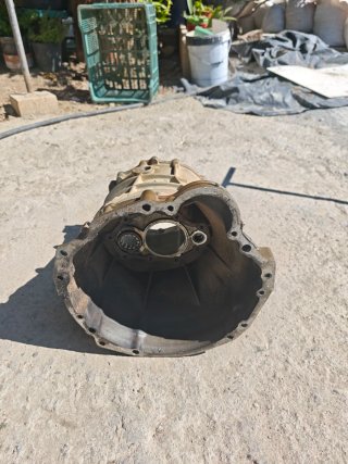 Campana Caja Cambios Nissan Patrol GR Y60