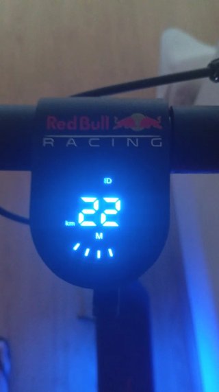 Patinete eléctrico Red Bull Racing Race Teen 2.0