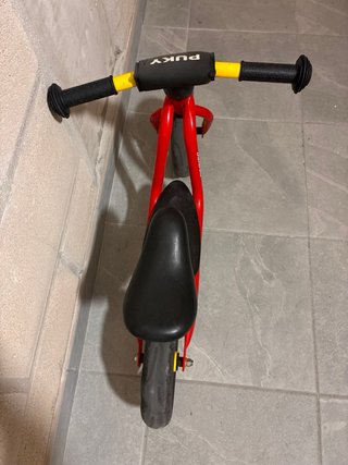 Bici de equilibrio Puky roja