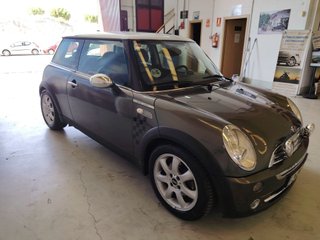 MINI Cooper 2005