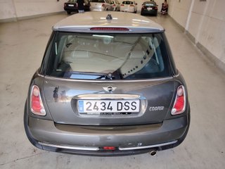 MINI Cooper 2005