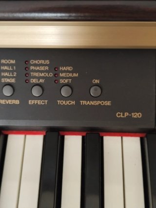 Piano Eléctrico Yamaha Clavinova.