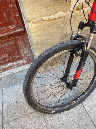 Trek Marlin 4 Roja ruedas 27.5" Último precio